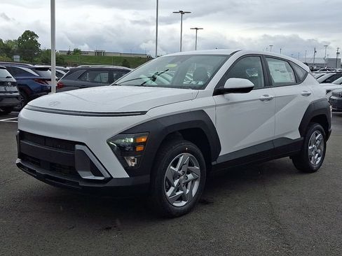 New 2026 Hyundai Kona SE AWD/4WD image 2