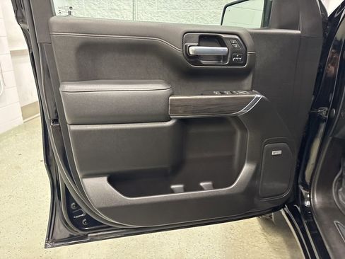 Used 2021 Chevrolet Silverado 1500 LTZ image 16