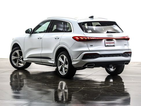 New 2025 Audi Q5 Premium Plus image 12