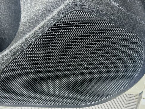 Used 2017 Subaru Crosstrek 2.0i Limited image 18