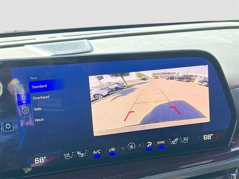 Certified 2025 Chevrolet Traverse RS image 17