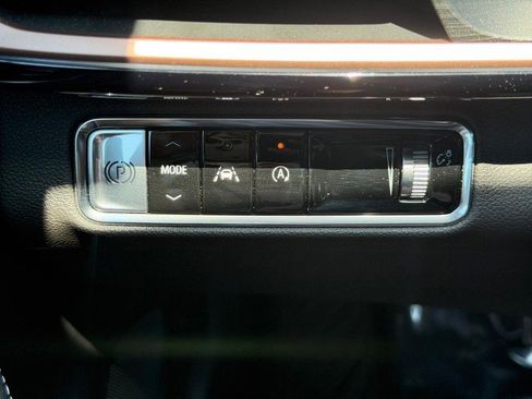 Used 2024 Buick Envision Sport Touring AWD/4WD image 18