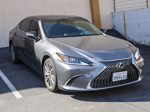 Used 2021 Lexus ES 350 w/ Premium Package image 5