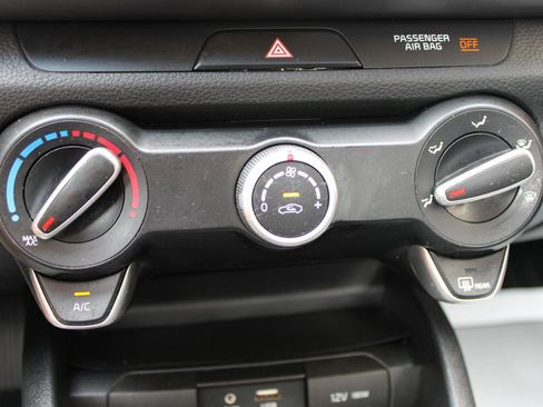 Used 2019 Kia Rio LX FWD image 27