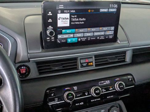 Used 2024 Honda Pilot EX-L image 12