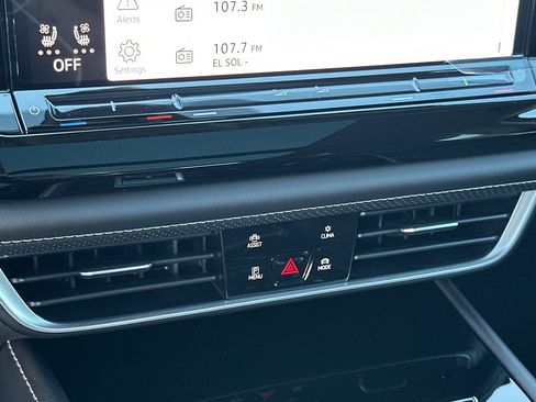 New 2026 Volkswagen Atlas SE FWD image 19