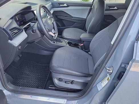 Used 2022 Volkswagen Taos SE image 10