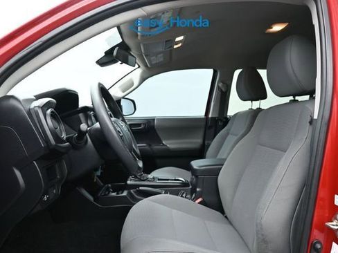 Used 2019 Toyota Tacoma SR w/ SR Convenience Package AWD/4WD image 14