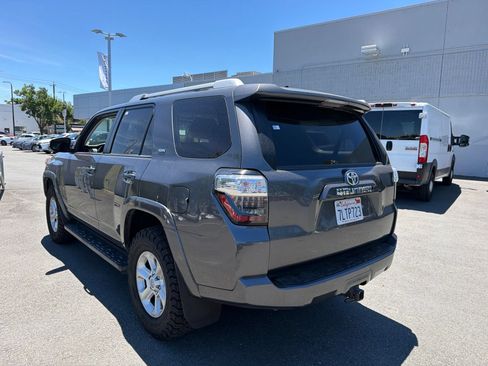 Used 2015 Toyota 4Runner SR5 Premium AWD/4WD image 4