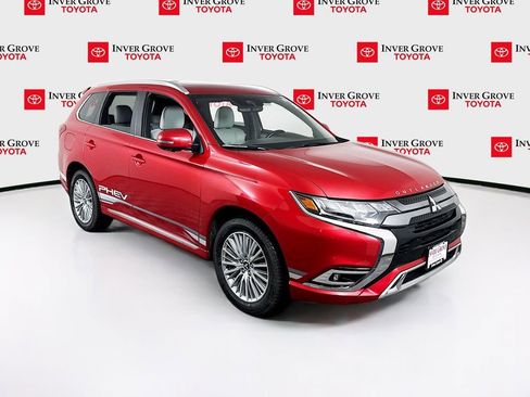 Used 2019 Mitsubishi Outlander GT image 3