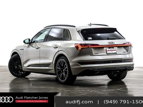 Used 2022 Audi e-tron Chronos w/ Chronos Package image 3