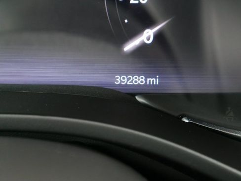 Used 2024 RAM 1500 Laramie image 35