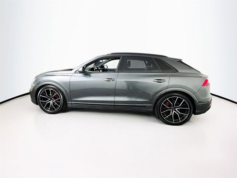 Used 2021 Audi Q8 Prestige w/ Prestige Package image 4