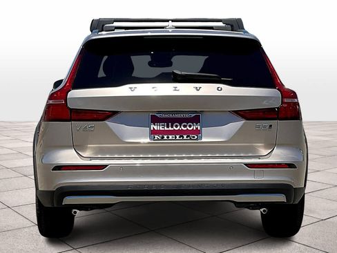 New 2026 Volvo V60 B5 Cross Country Plus w/ Climate Package image 6