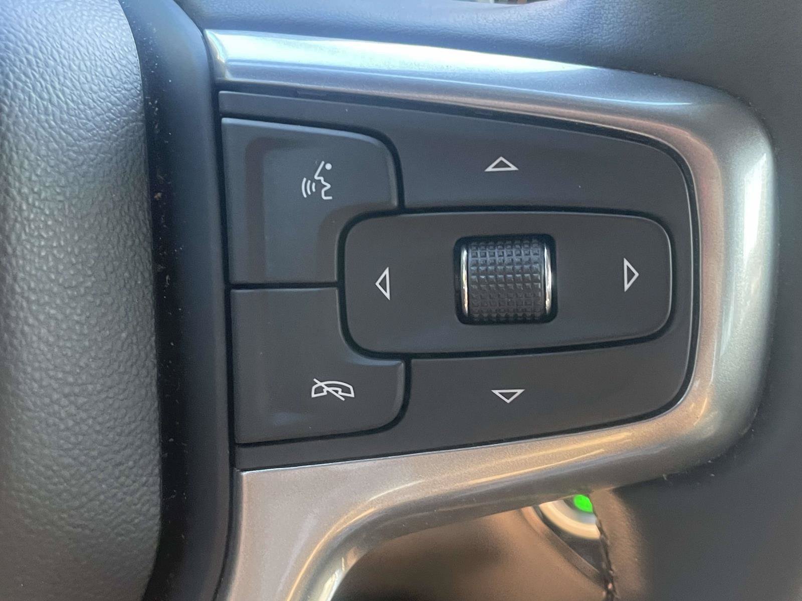 Used 2023 Chevrolet Silverado 1500 RST AWD/4WD image 23
