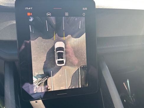 Used 2022 Polestar Polestar 2 w/ Plus Package image 16