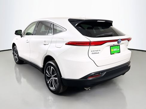 Used 2021 Toyota Venza LE AWD/4WD image 7