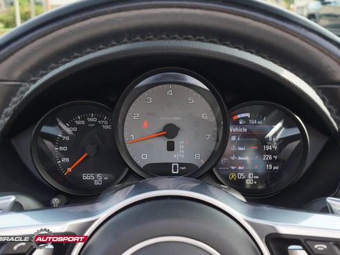 Used 2018 Porsche 718 Boxster S RWD image 35