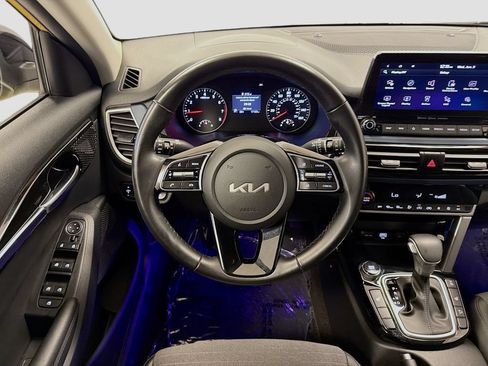Used 2022 Kia Seltos S AWD/4WD image 34