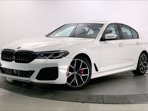 Used 2023 BMW 530i xDrive w/ M Sport Package AWD/4WD image 11
