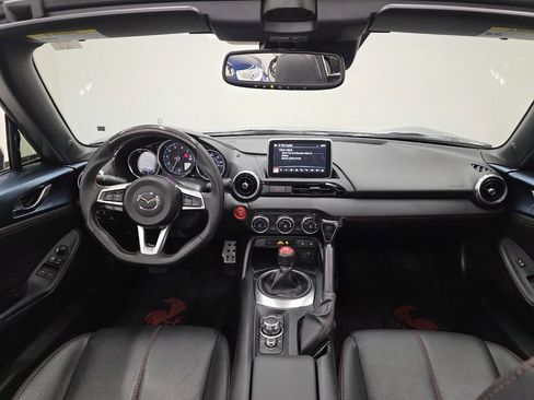 Used 2016 MAZDA MX-5 Miata Grand Touring image 6