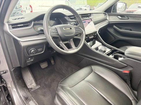 Used 2023 Jeep Grand Cherokee L Limited RWD image 26