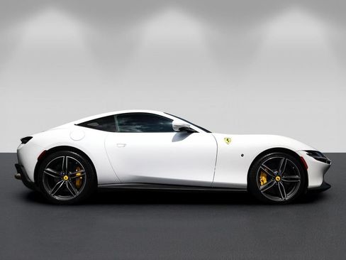 Certified 2023 Ferrari Roma RWD image 2