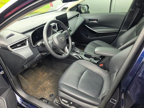 Used 2024 Toyota Corolla XLE FWD image 2