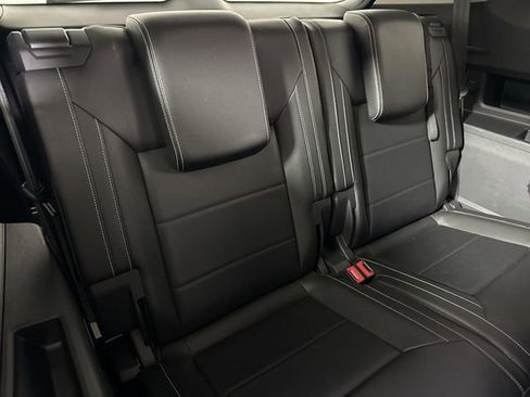 Used 2023 Volkswagen Atlas SE image 14