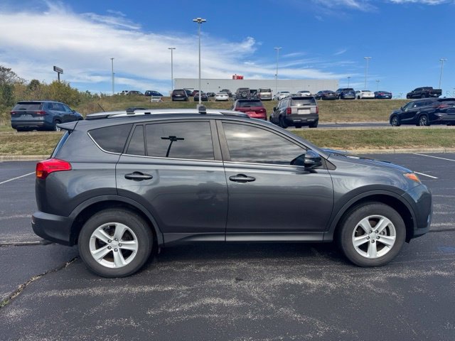 Used 2013 Toyota RAV4 XLE AWD/4WD image 2