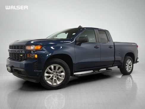 Used 2020 Chevrolet Silverado 1500 Custom w/ Custom Value Package image 1