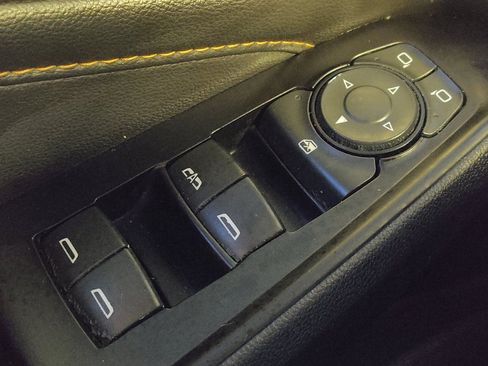 Used 2019 Chevrolet Traverse LT FWD image 27