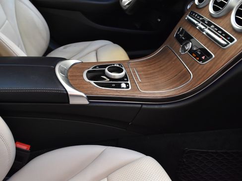 Used 2020 Mercedes-Benz C 300 4MATIC Sedan image 26