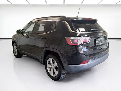 Used 2018 Jeep Compass Latitude w/ Popular Equipment Group FWD image 6