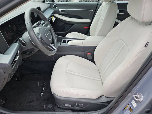 Used 2024 Hyundai Sonata SEL w/ Convenience Package FWD image 10
