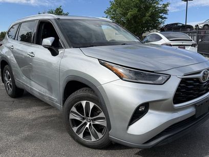 Used 2021 Toyota Highlander XLE