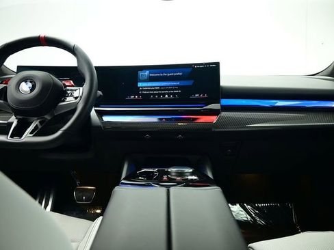 Used 2025 BMW M5 w/ Carbon Package image 42