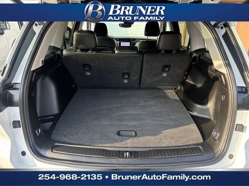 Used 2022 Jeep Grand Cherokee Limited image 7