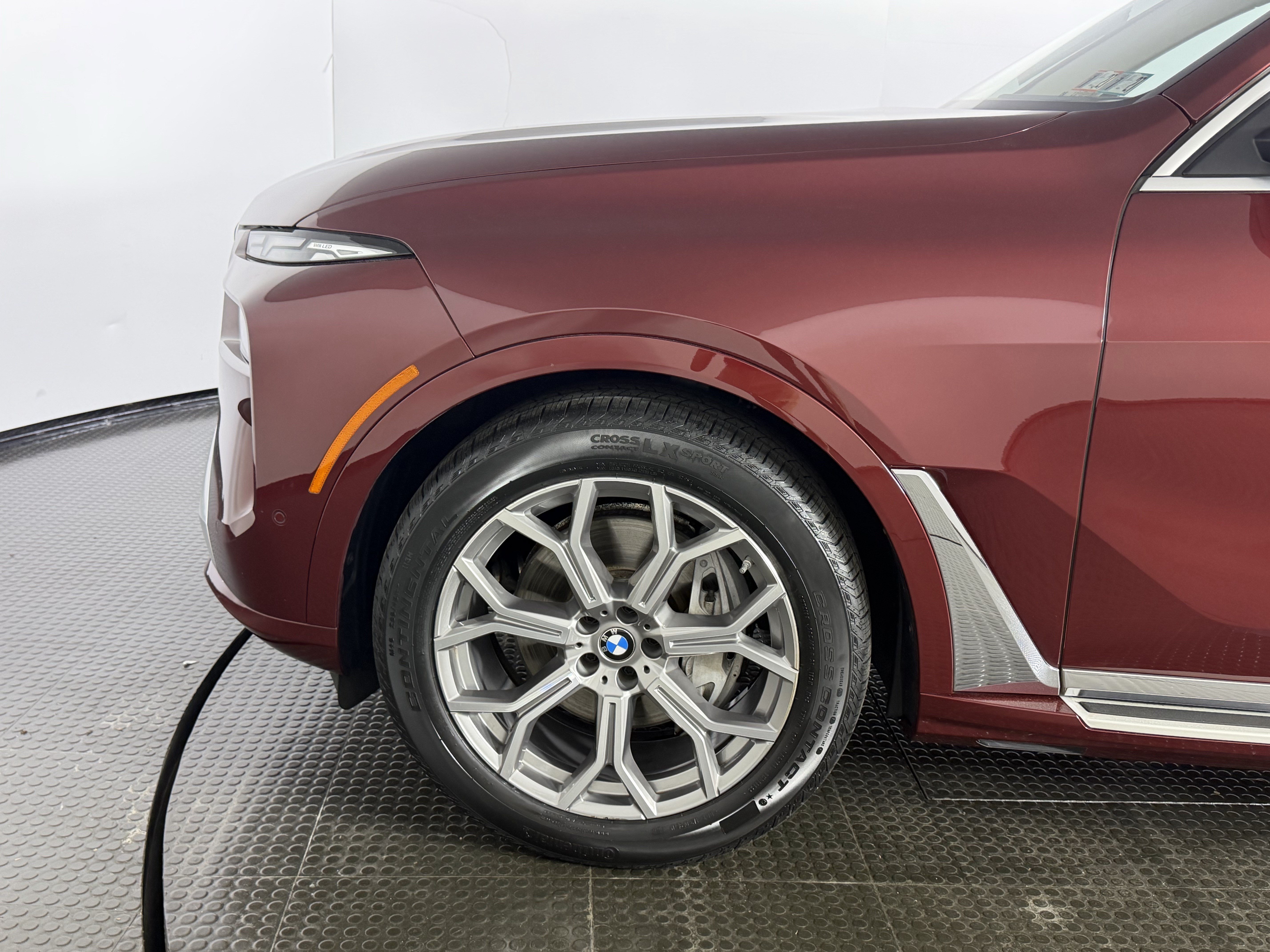 Certified 2025 BMW X7 xDrive40i w/ Executive Package AWD/4WD image 8