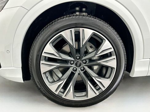 New 2026 Audi Q8 Premium Plus image 29