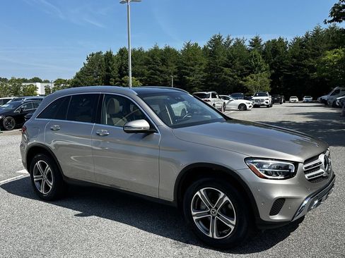 Certified 2021 Mercedes-Benz GLC 300 image 2