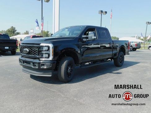 New 2026 Ford F250 Lariat w/ Black Appearance Package image 4