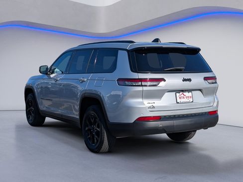 Used 2024 Jeep Grand Cherokee L Laredo image 7