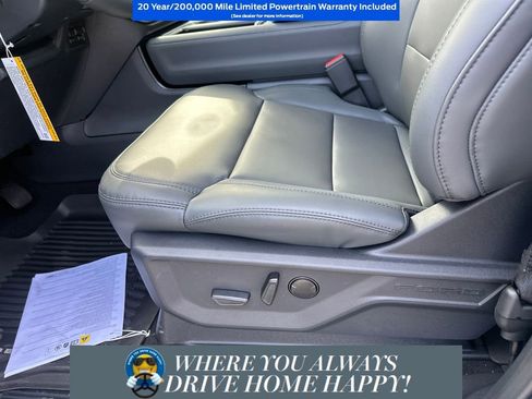 New 2026 Ford Expedition Max Active image 8