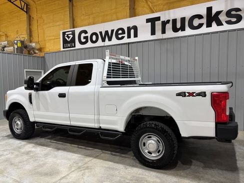 Used 2017 Ford F250 XL w/ Power Equipment Group image 5