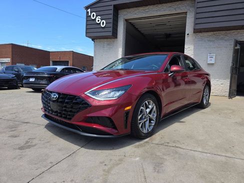 Used 2023 Hyundai Sonata SEL FWD image 3