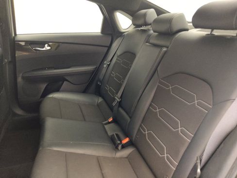 Used 2022 Kia Forte GT-Line w/ GT-Line Premium Package FWD image 18