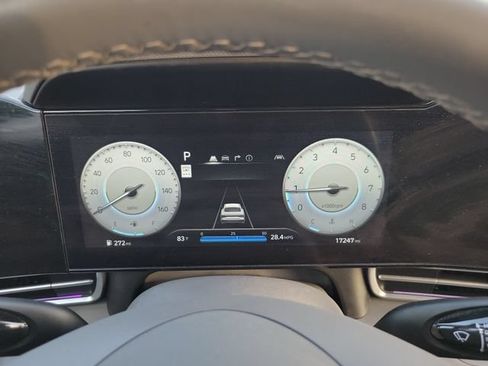 Used 2024 Hyundai Elantra SEL w/ Convenience Package FWD image 17