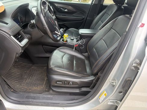 Used 2020 GMC Terrain SLT image 12