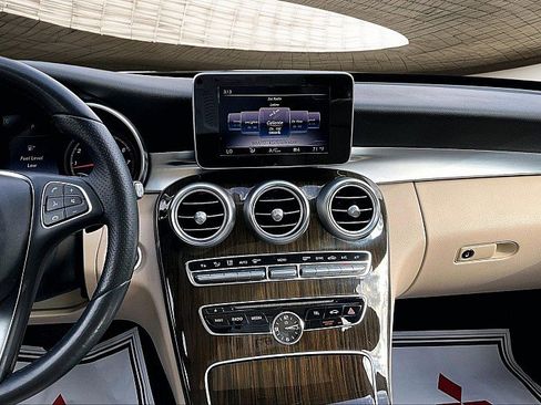 Used 2018 Mercedes-Benz C 300 Sedan w/ Premium Package image 6